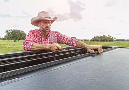 ROLL-N-LOCK M-SERIES TONNEAU COVER